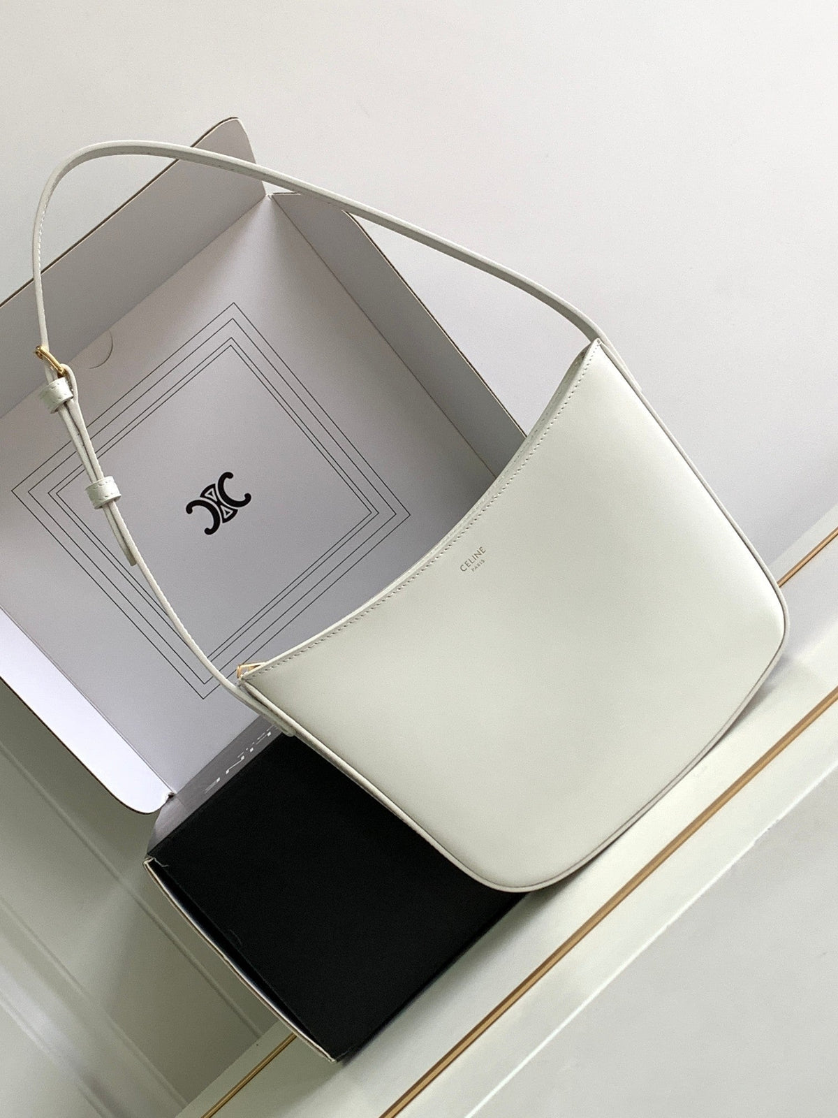 CELINE CROQUE 18 GLOSSY CALFSKIN WHITE
