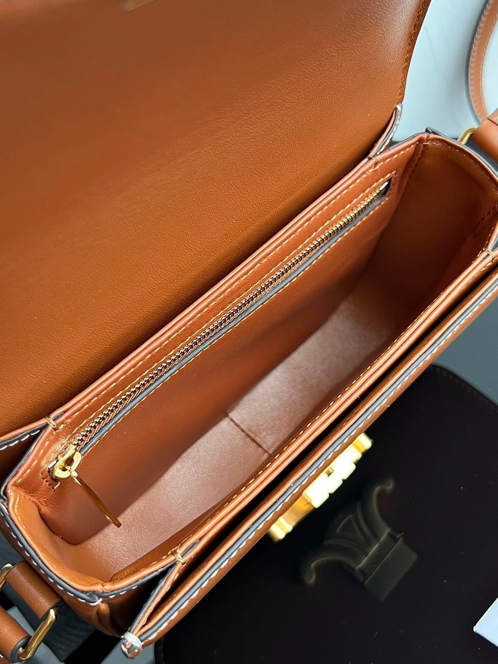 CELINE TRIOMPHE TEEN 18 CINNAMON BROWN COWHIDE