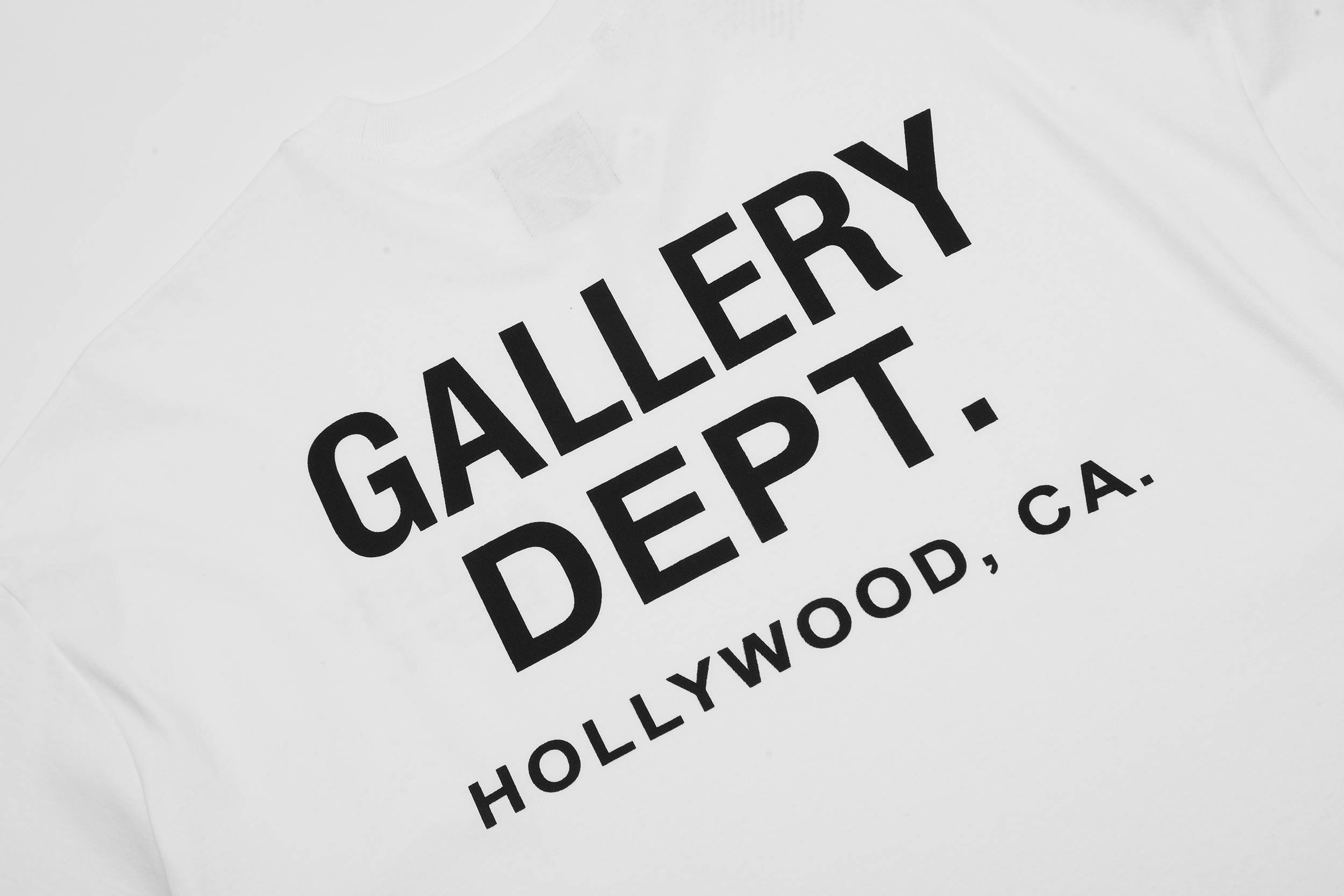 GALLERY DEPT New T-shirt D69