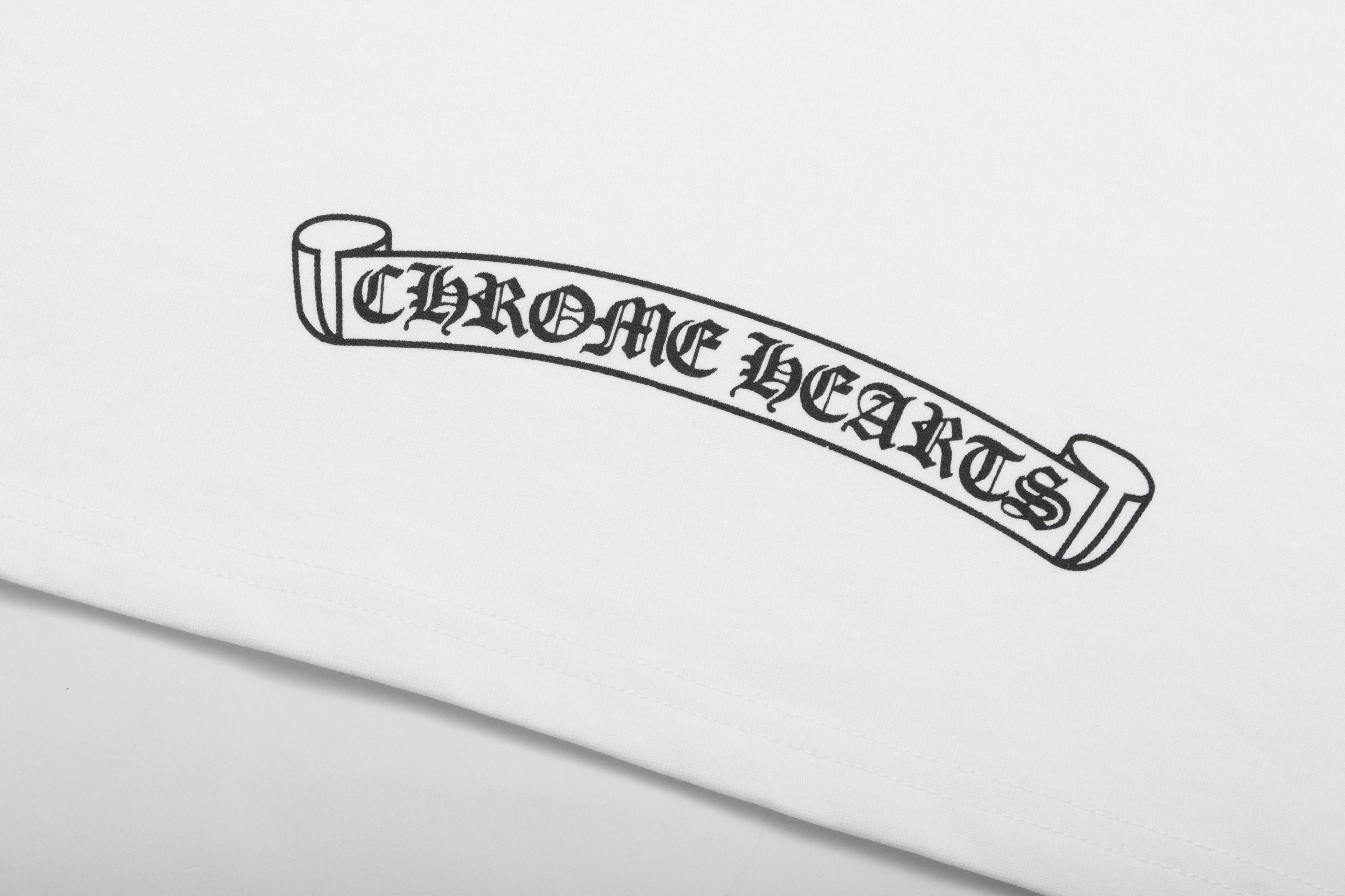 CHROME-HEARTS Eye Chart Dagger T-shirt K6025