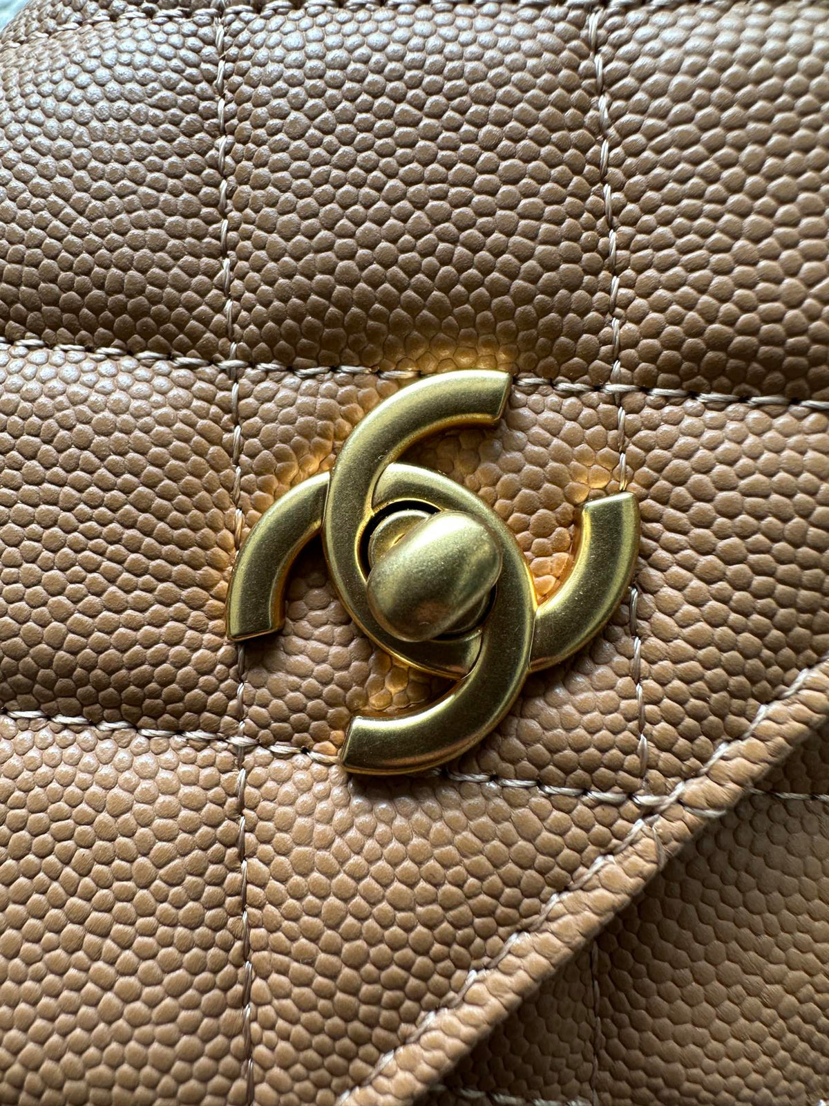 CHANEL 25S CLASSIC WALLET ON CHAIN 19 IN BROWN LAMBSKIN WITH GOLD HARDWARE