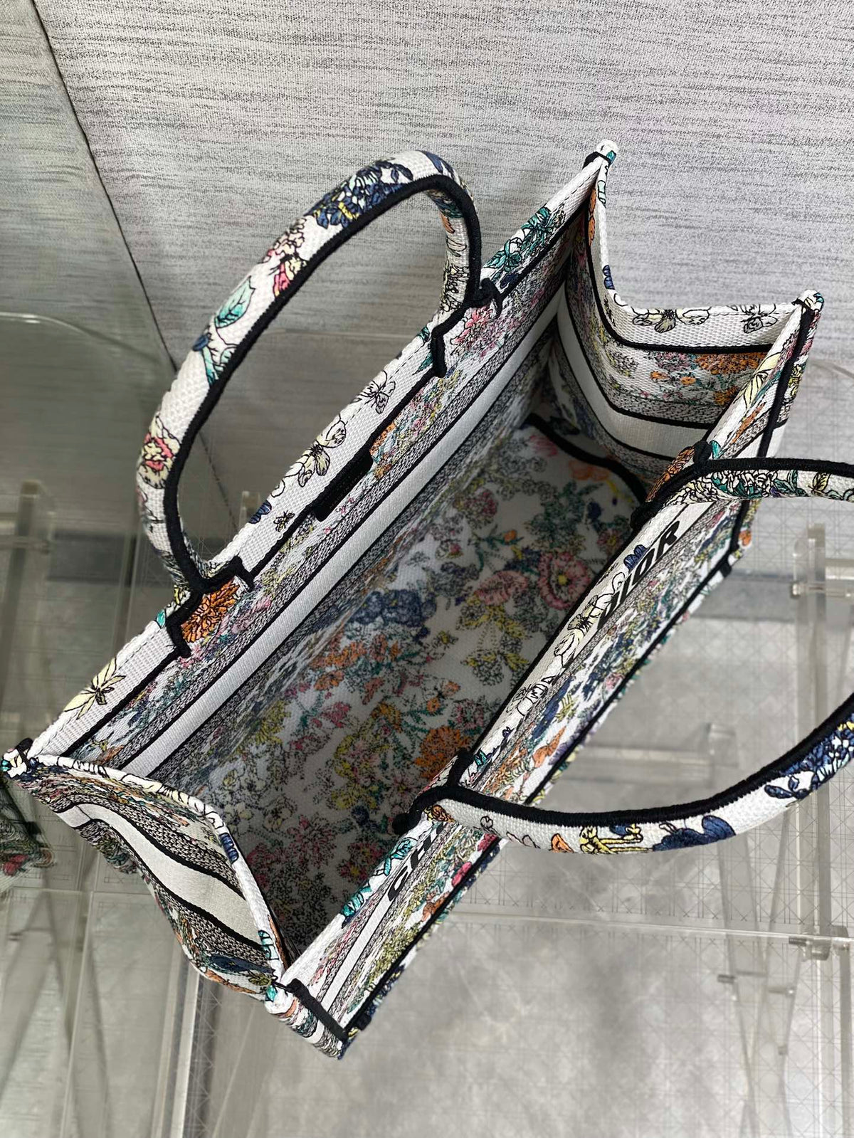 DIOR 25S LUCKY MEDIUM BOOK TOTE 36 IN MULTICOLOR COTTON FLOWERS CALENDAR ALLOVER EMBROIDERY