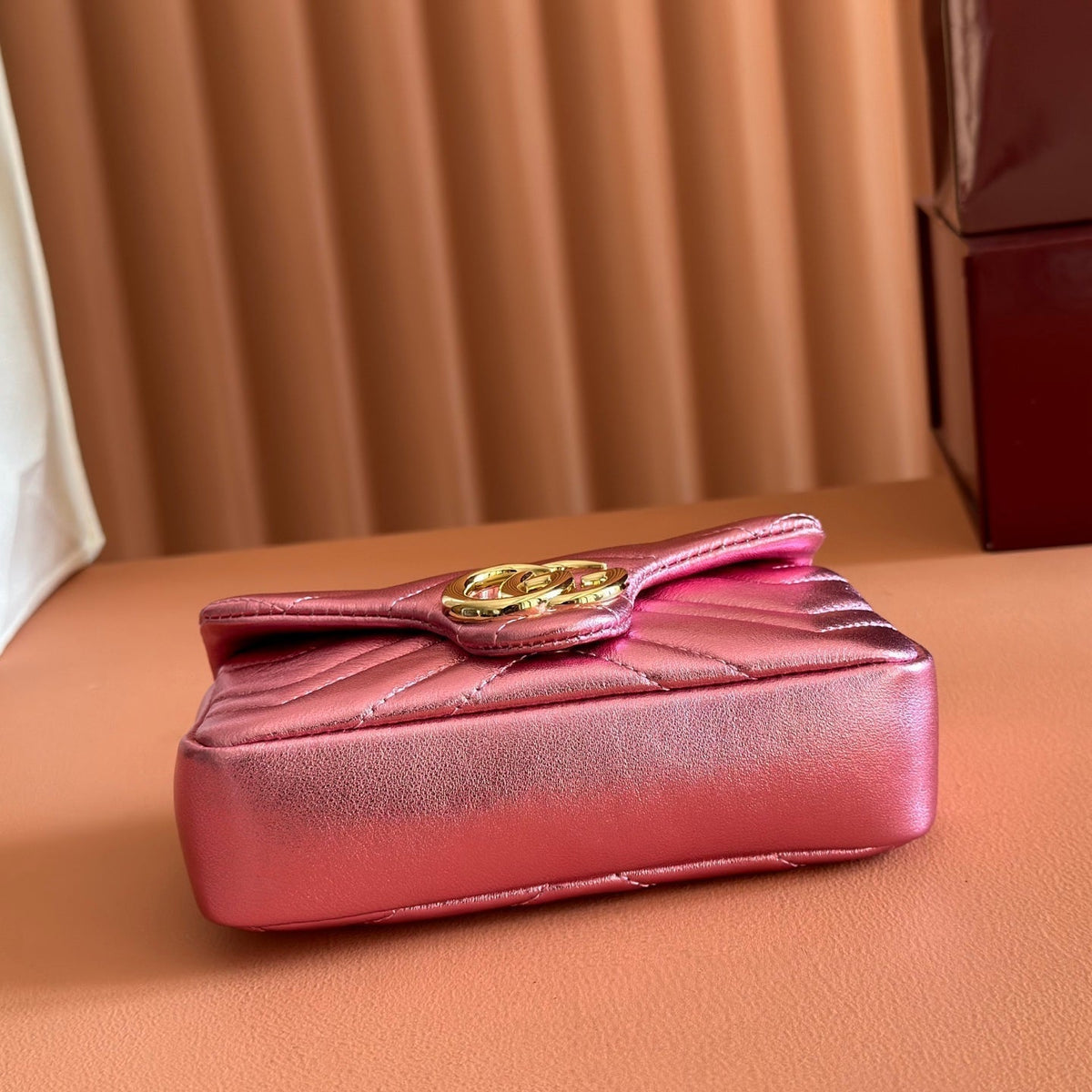 GUCCI 26S  MARMONT BAG 16 IN METALLIC PINK LAMBSKIN