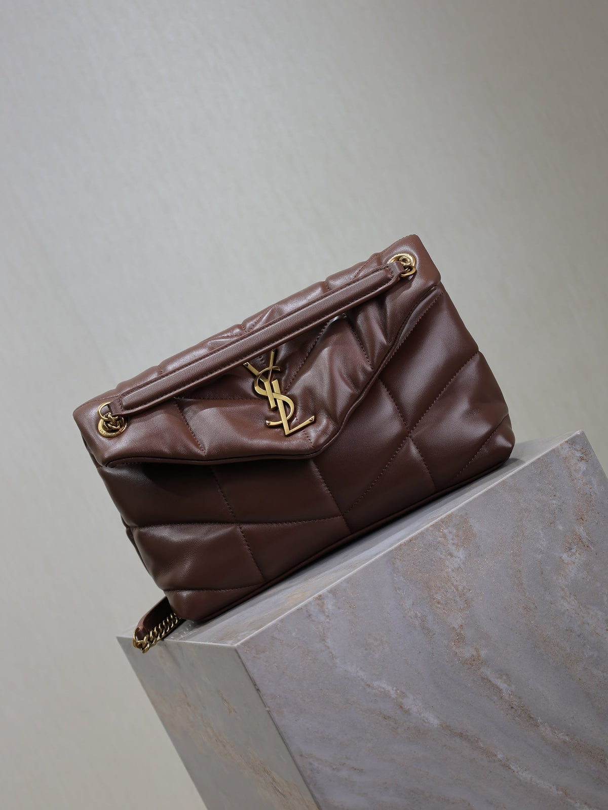 YSL 25S LOULOU PUFFER MM 29 IN DARK BROWN CALFSKIN GOLD HARDWARE